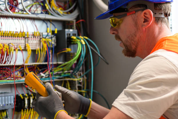 Best Affordable Emergency Electrician  in Plantsville, CT